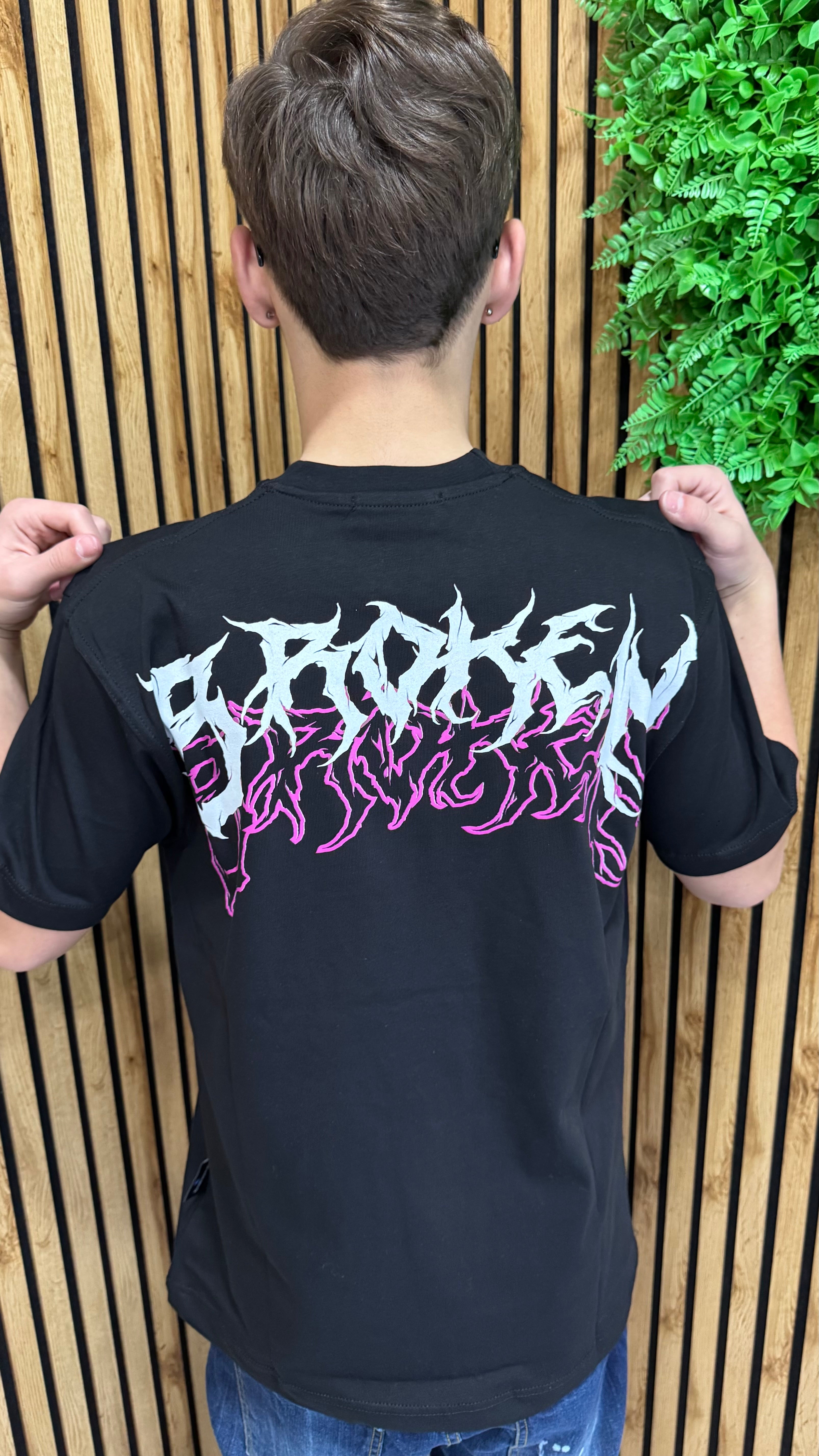 T-Shirt "Broken"