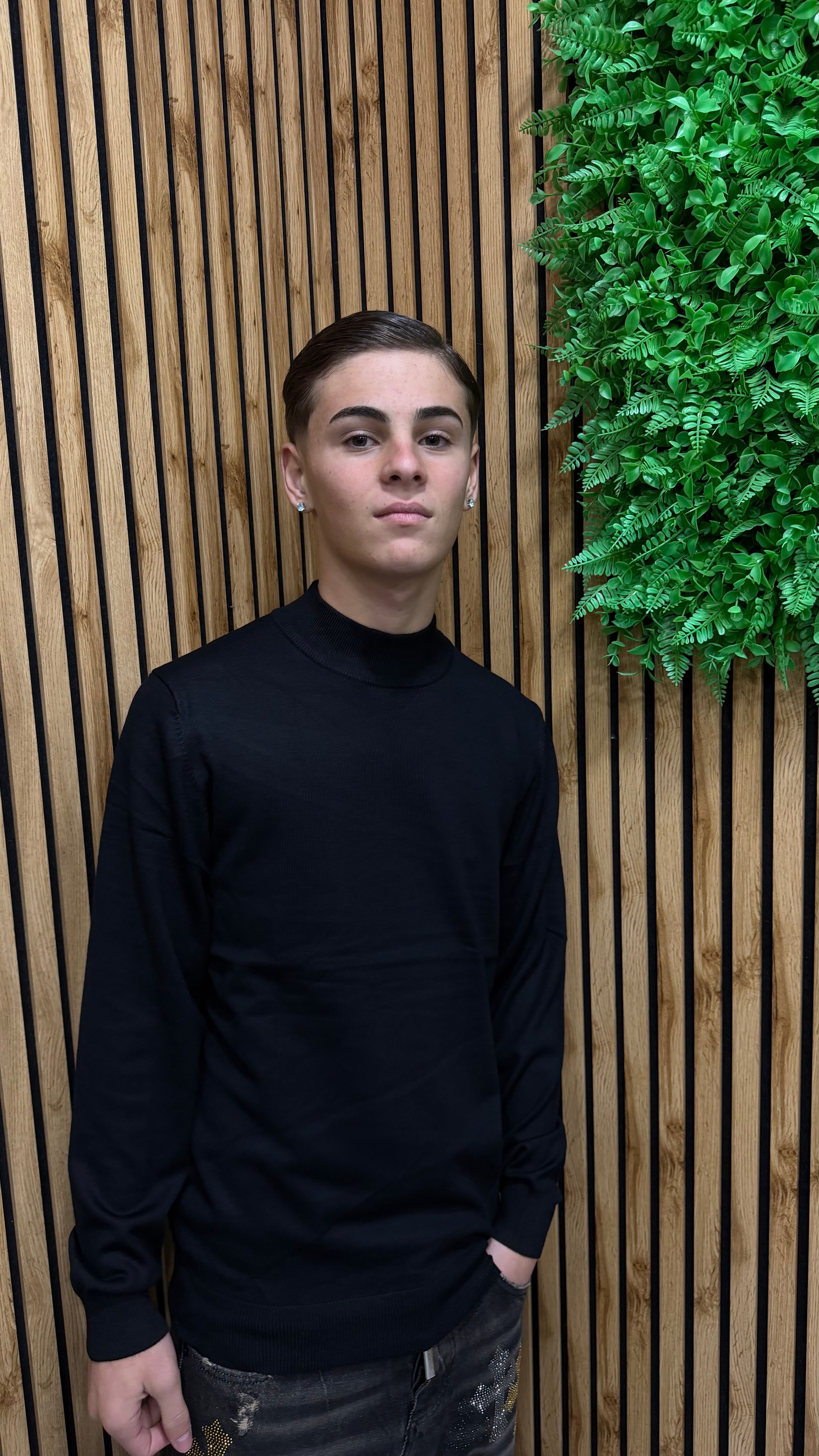 Maglioncino In Filo Mezzo Collo