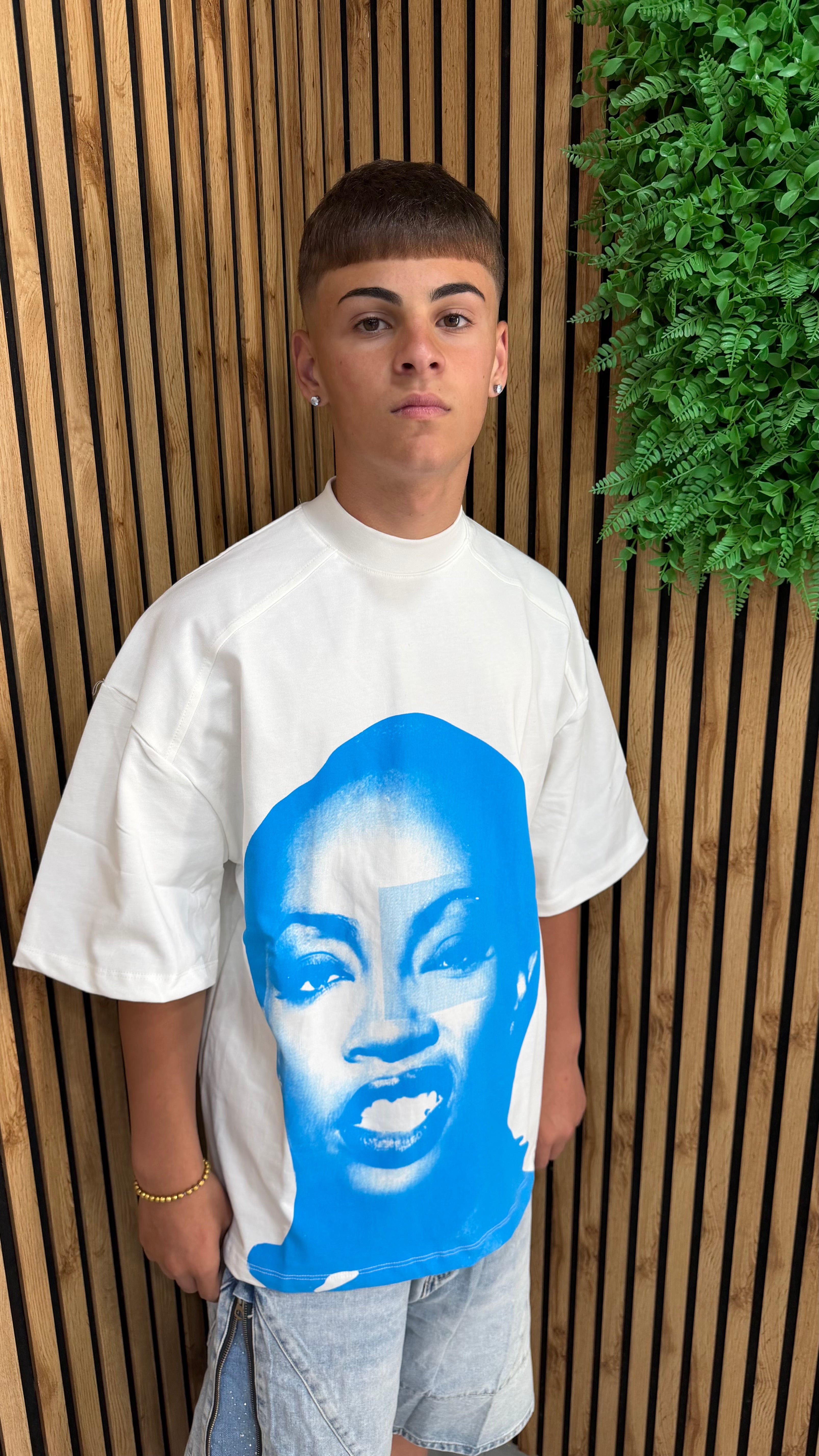 T-Shirt “Woman Blu” White