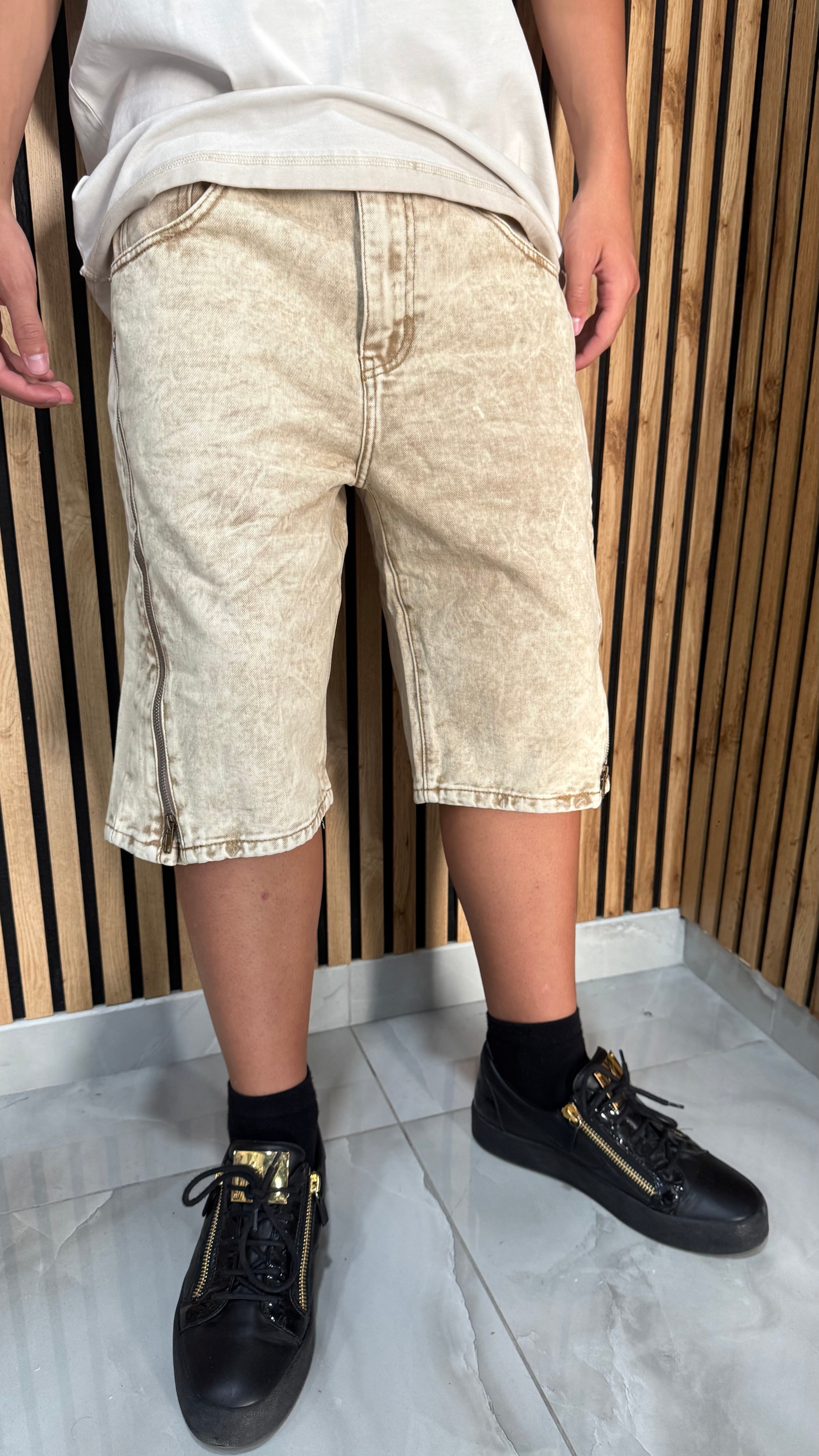 Short Jeans Zip Lateral Beige