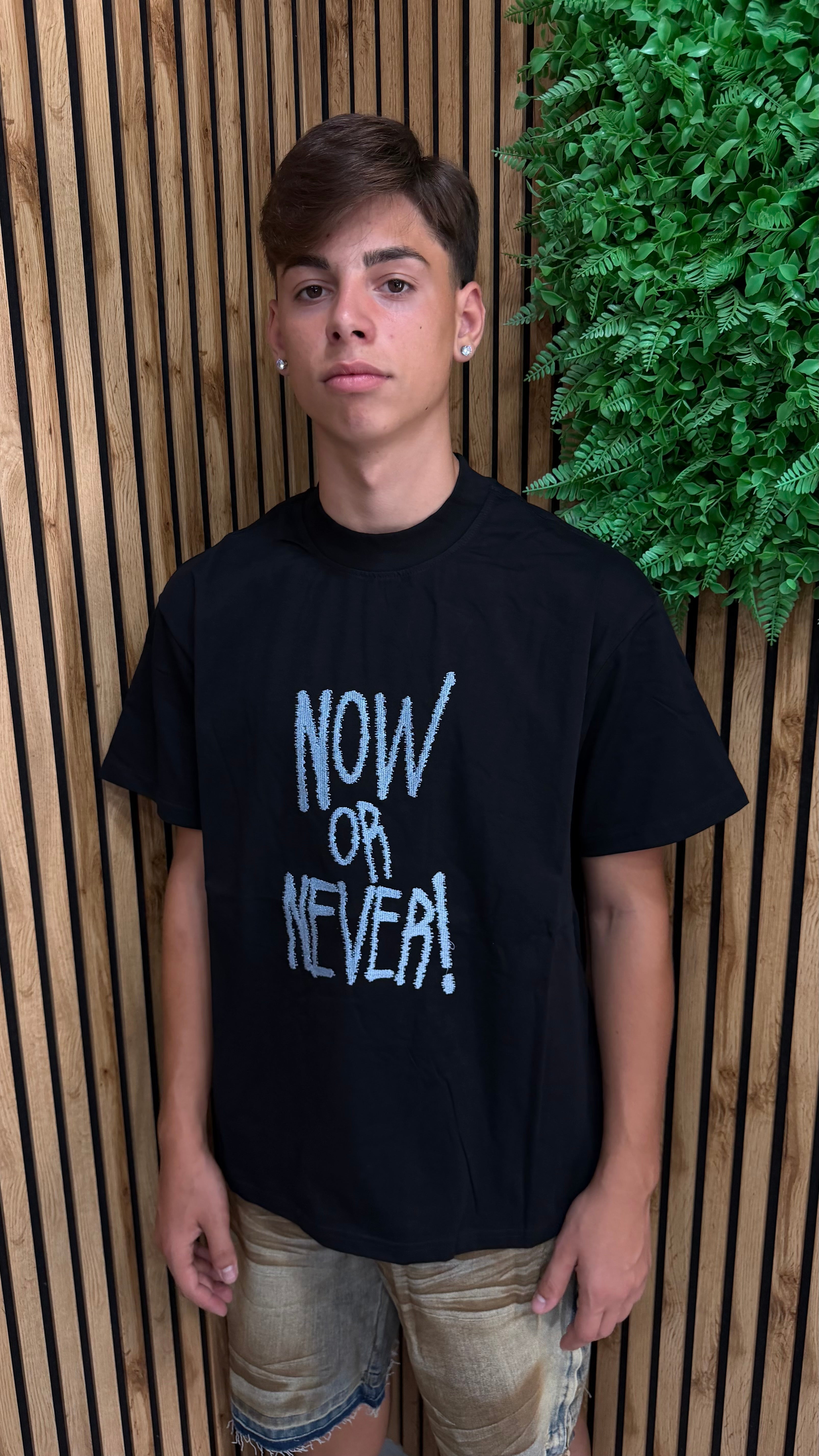 T-Shirt “Now or Never” Premium Quality 2 Colori