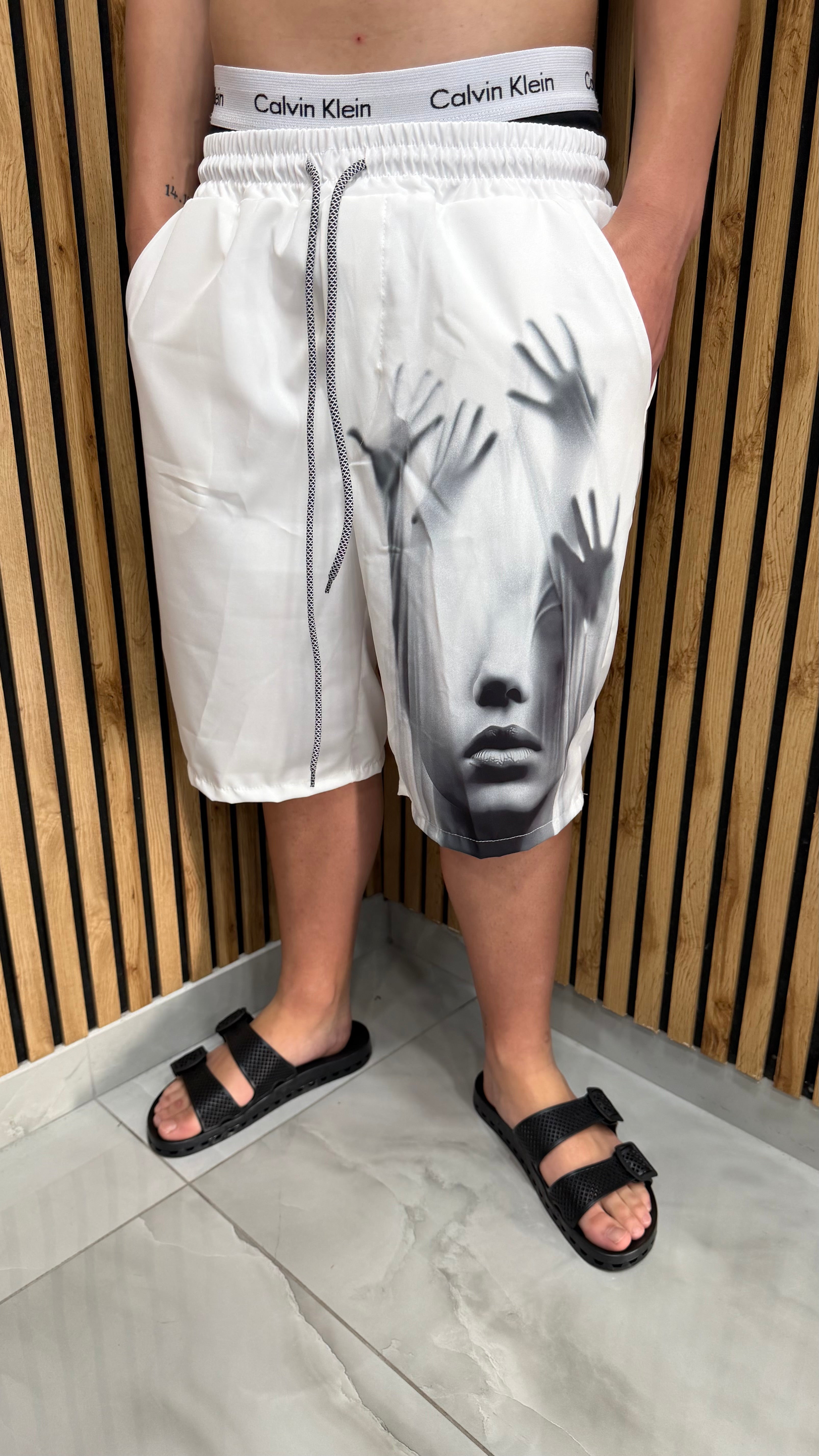 Costume “Hands” 2 Colori