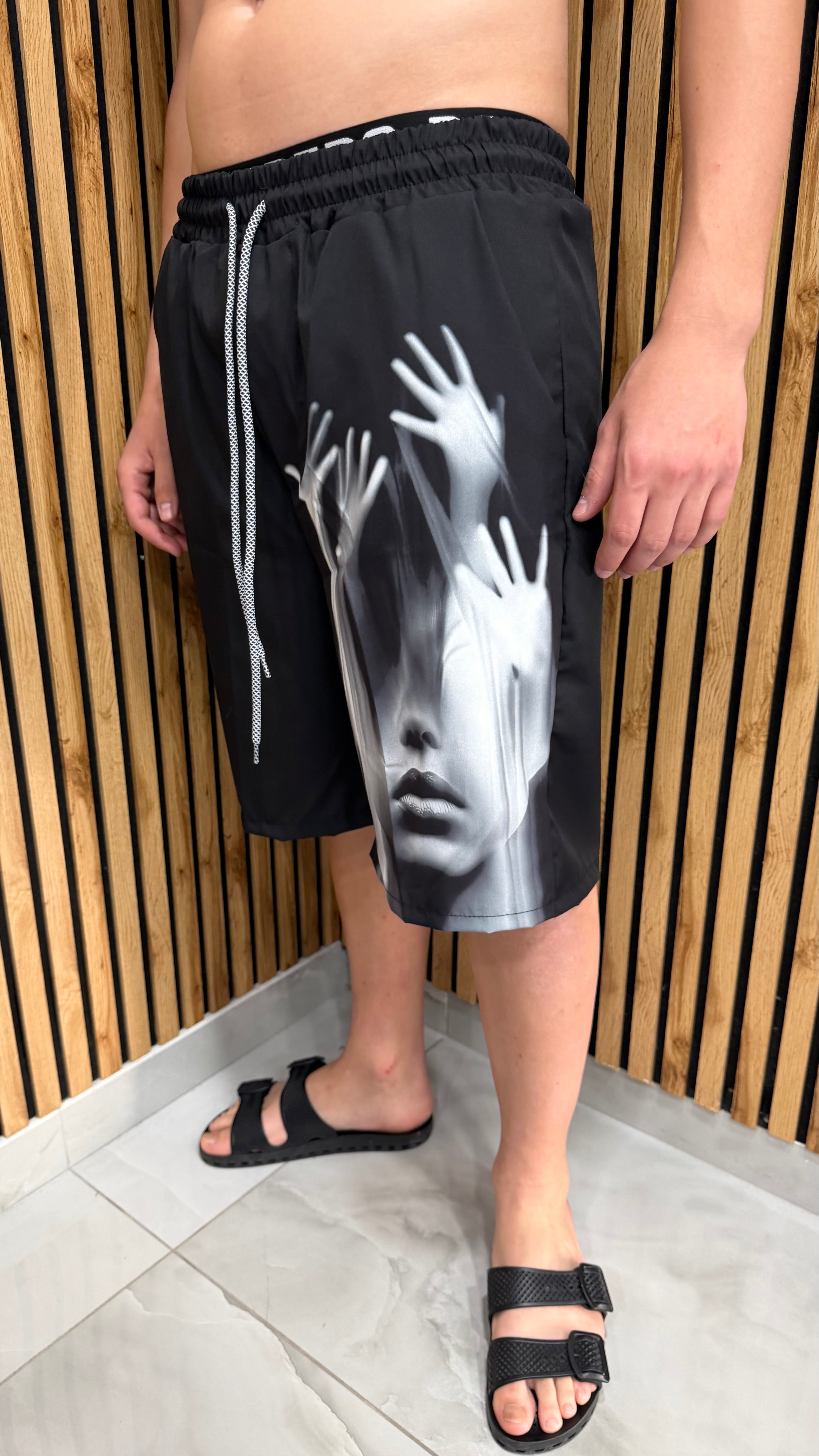 Costume “Hands” 2 Colori