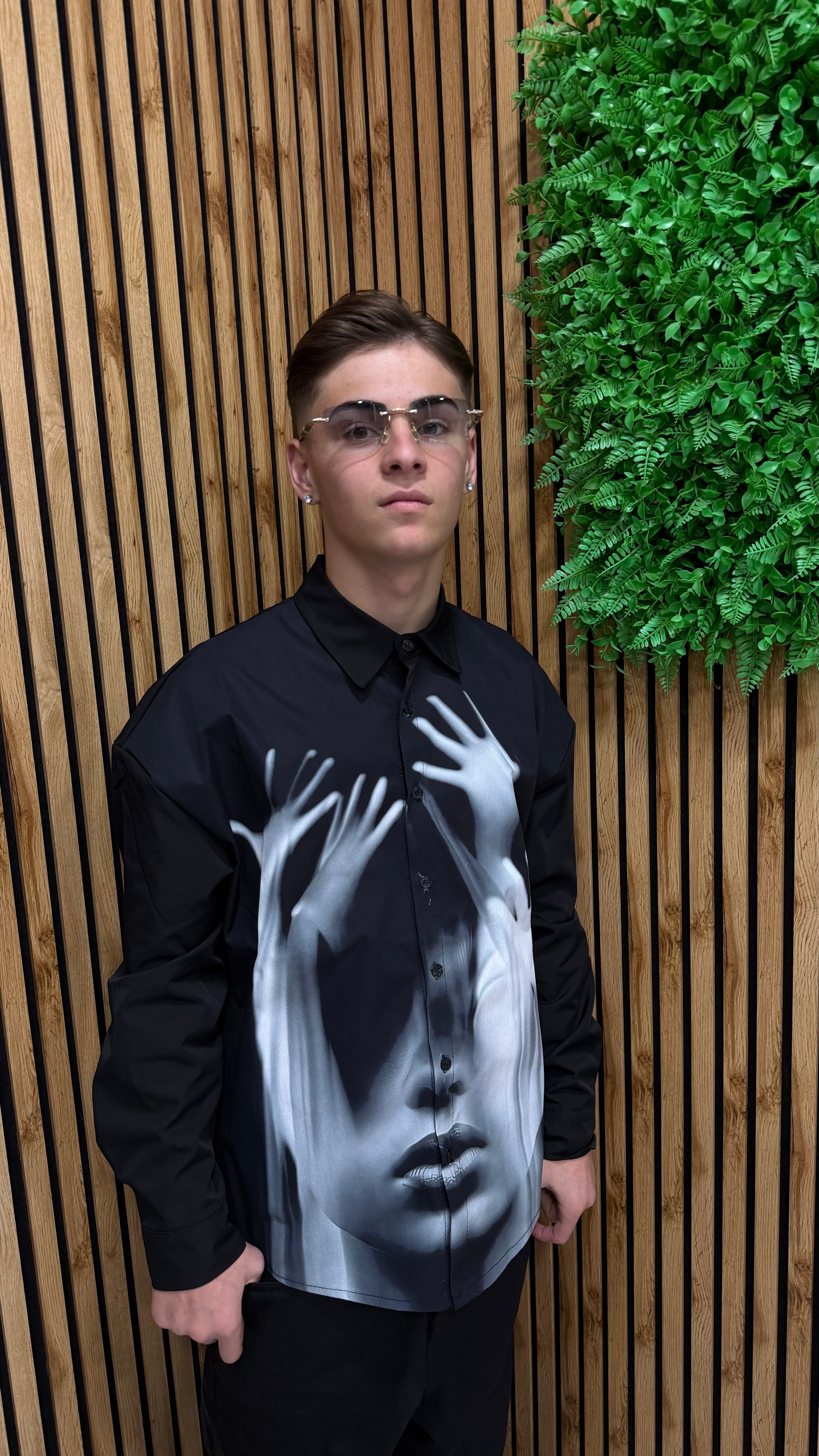 Camicia “Hands” 2 Colori