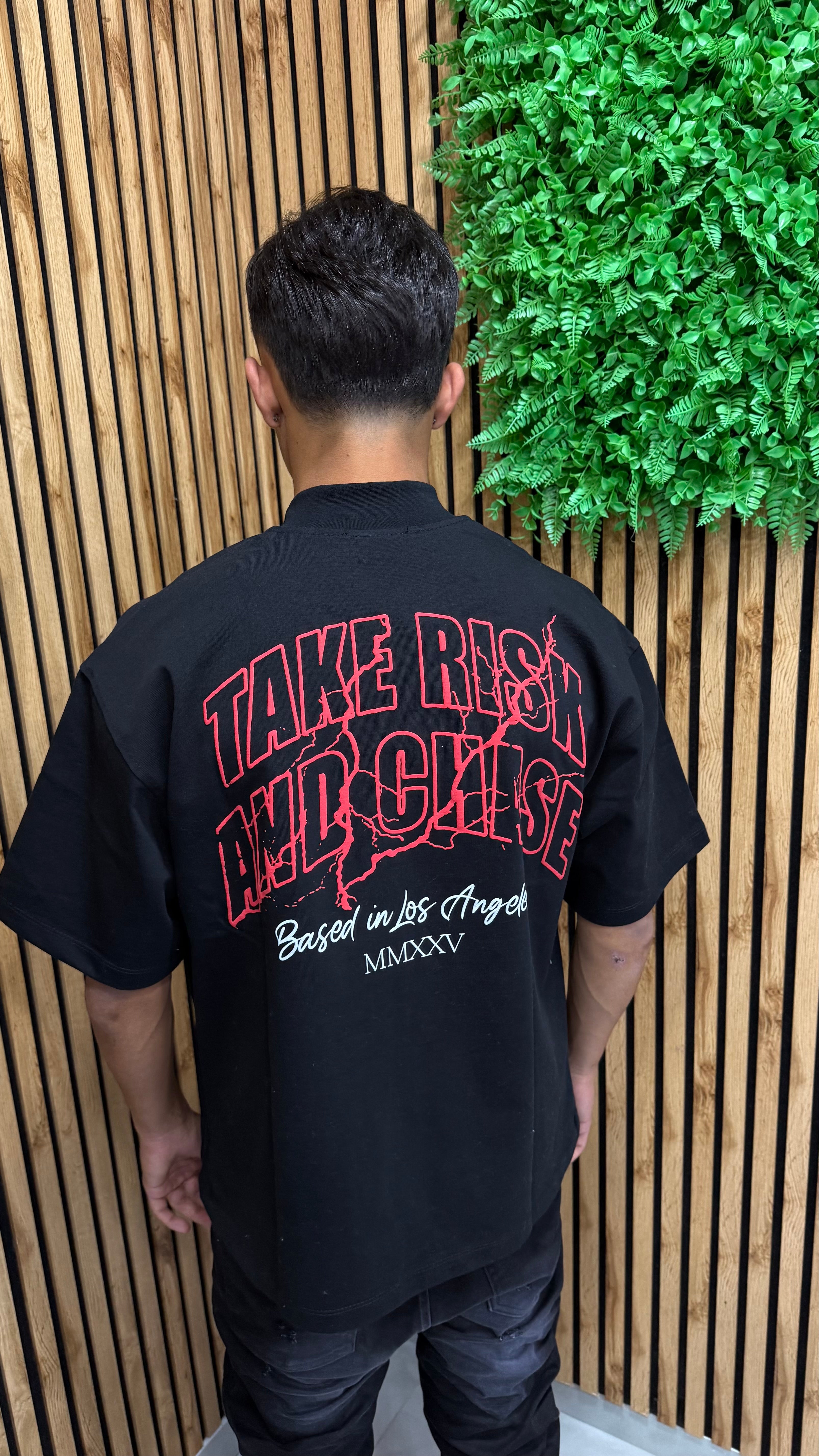 T-Shirt "Take Risk" Hustle Tessuto Premium