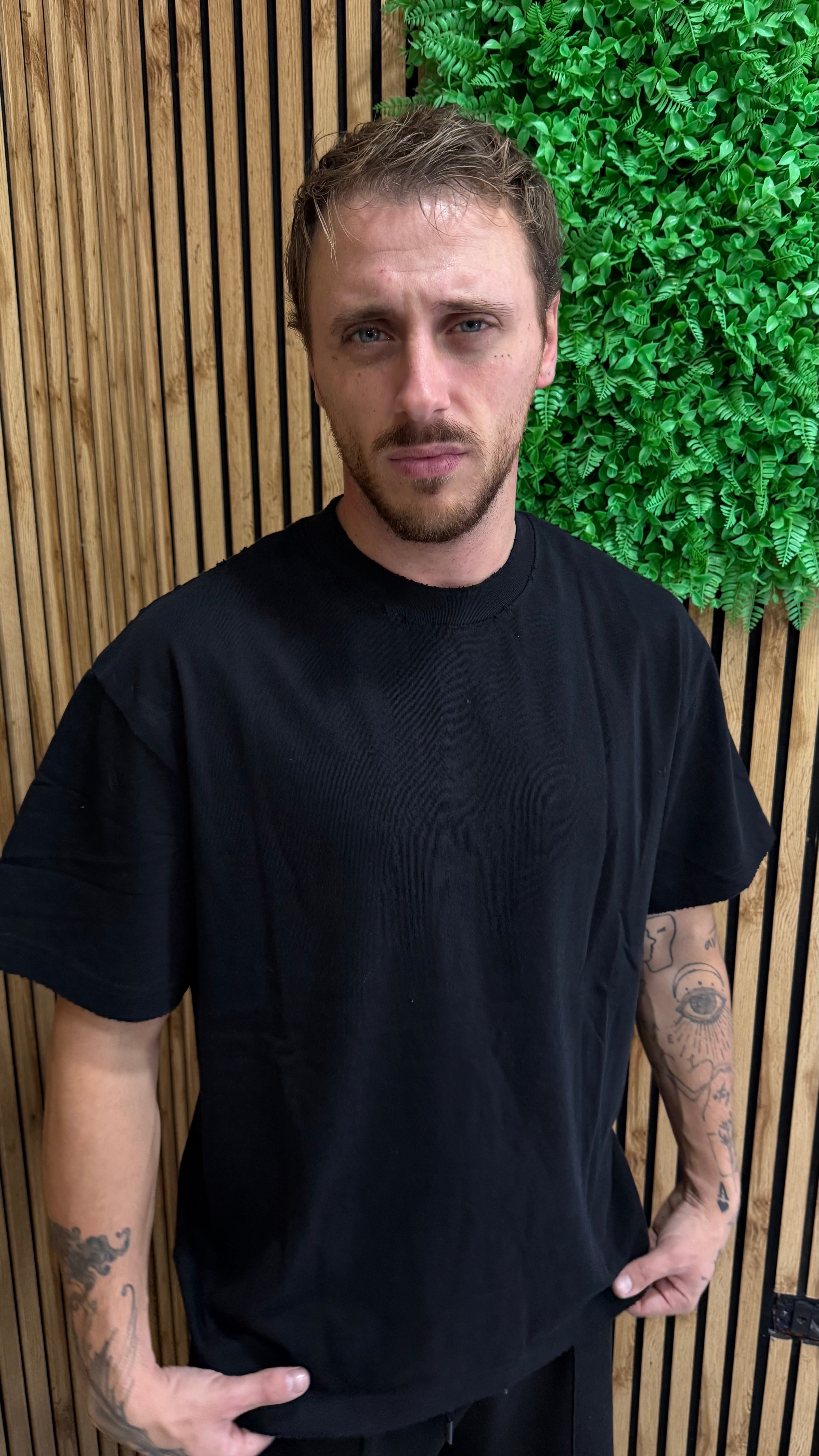 T-Shirt Basic Destroyed Tessuto Premium